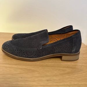 Clarks Women’s Trish Calla Suede Slip-On Loafer Shoes Size 5